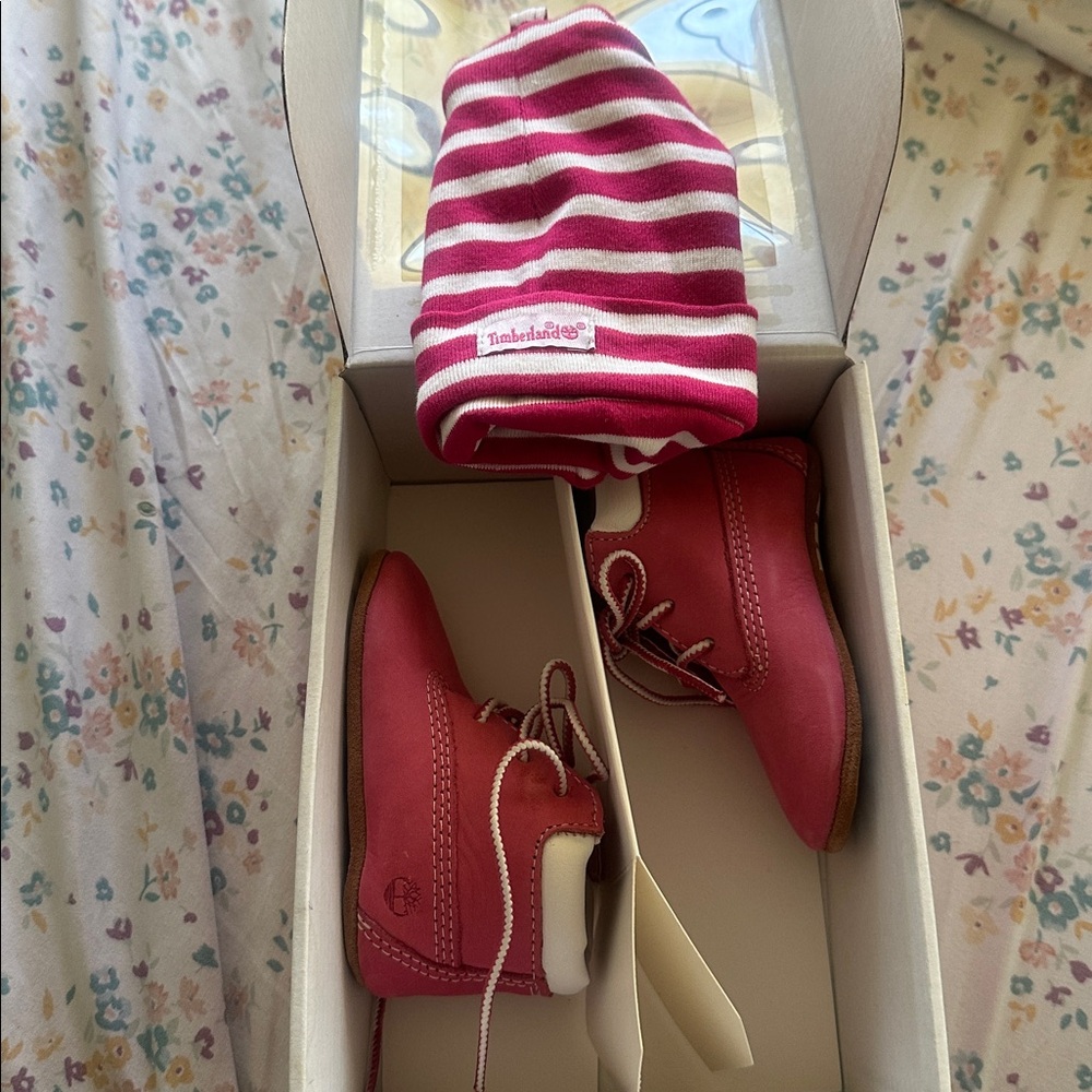 Timberland pink Baby Boots and Striped Hat Set